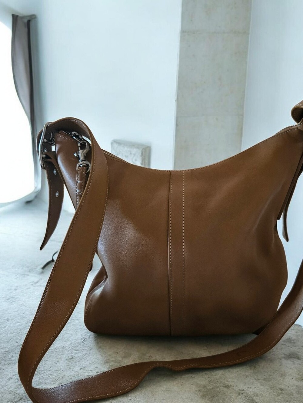Classic Coach Tan Leather Slim Hobo Bag - Women